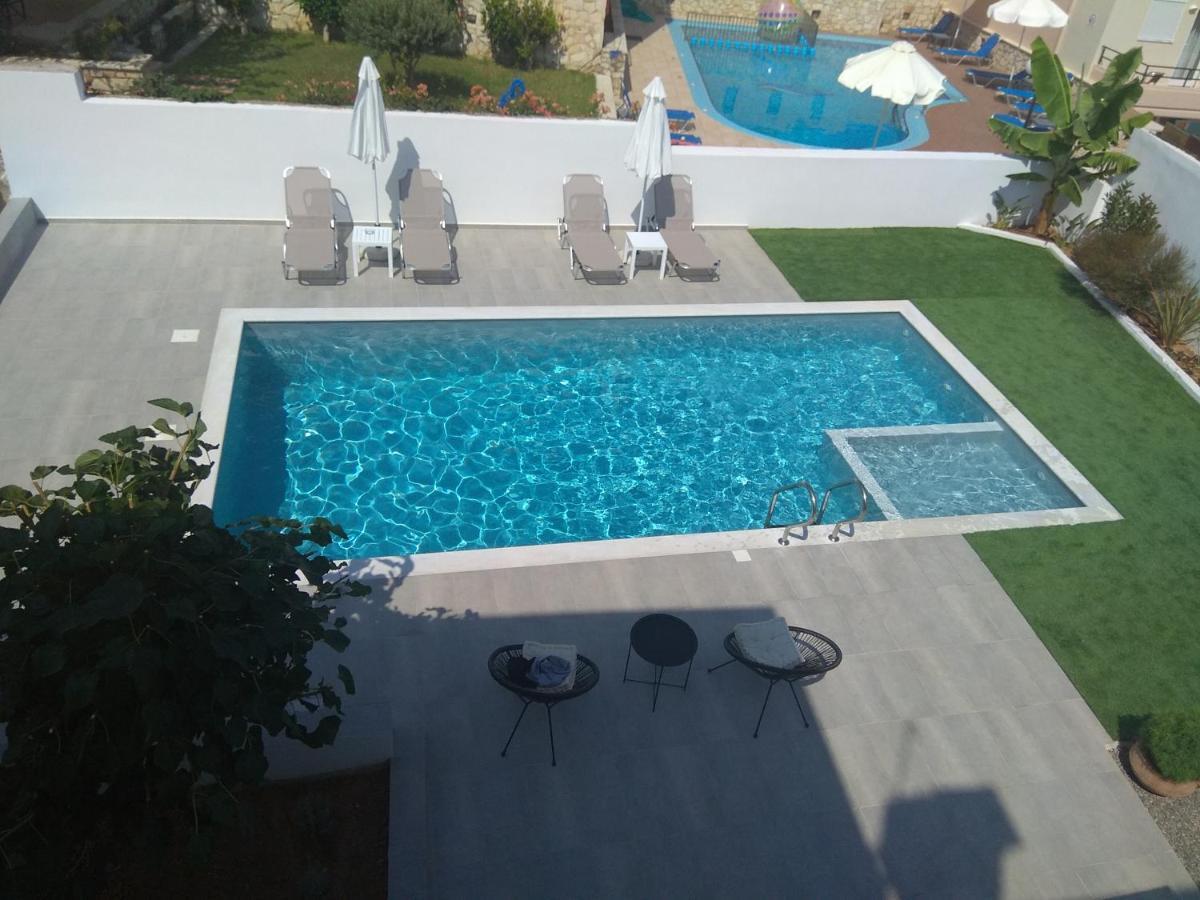 Raisakis Apartments Agia Marina Exteriör bild