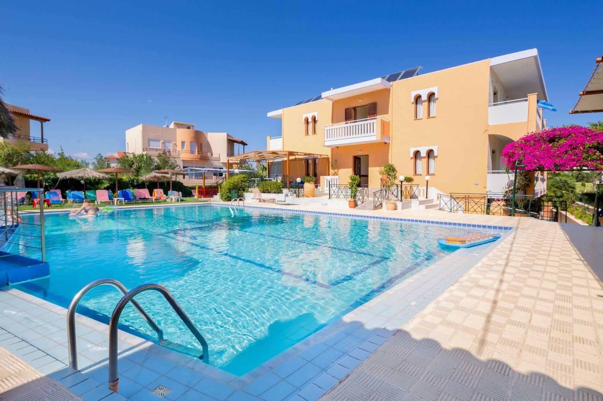 Raisakis Apartments Agia Marina Exteriör bild