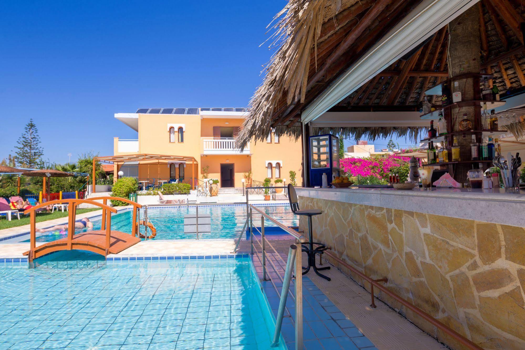 Raisakis Apartments Agia Marina Exteriör bild
