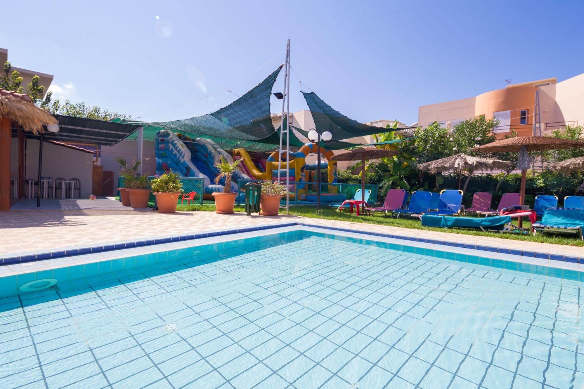Raisakis Apartments Agia Marina Exteriör bild